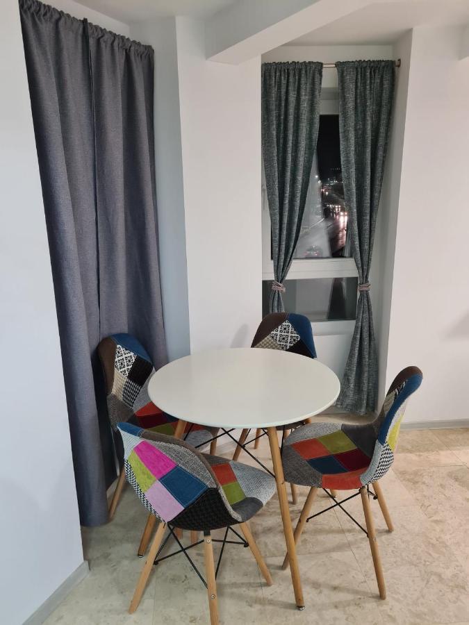 Rengo Residence Τιργκόβιστε Εξωτερικό φωτογραφία