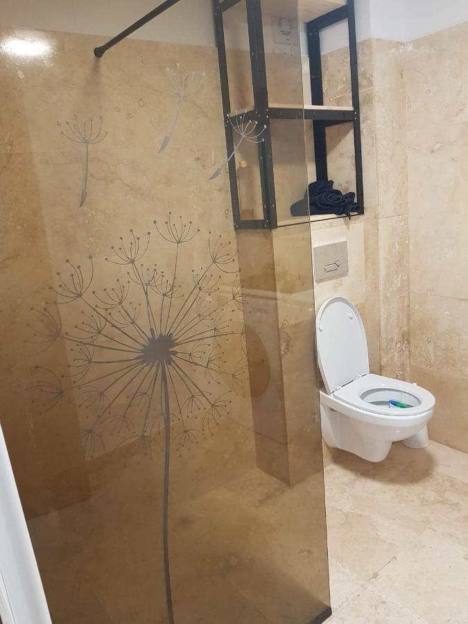 Rengo Residence Τιργκόβιστε Εξωτερικό φωτογραφία
